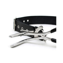 Load image into Gallery viewer, Rimba Jennings Mouth Clamp With Strap