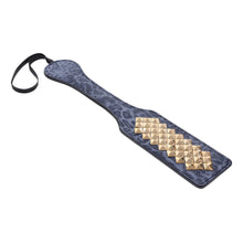 Load image into Gallery viewer, Sportsheets Cougar Faux Fur Flogger
